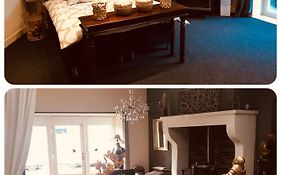 Pakhuis Bed And Breakfast Unique